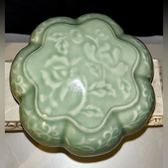 Chopsticks Andrea by Sadek Hand Carved Celadon Longquan w/Flowers & Ruyi Design. - Picture 3 of 15